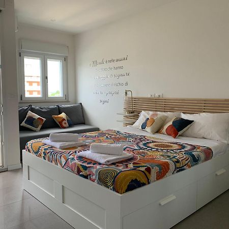 Апартаменты Monolocale Con Terrazza E Cucina Линьяно-Саббьядоро Экстерьер фото